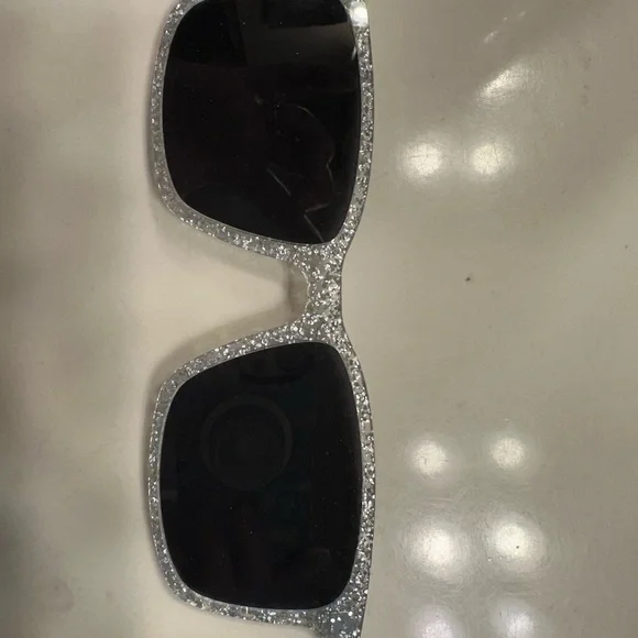 Pair Eyewear “Kirby” Silver Sparkle Sun topper - Picture 3 of 3